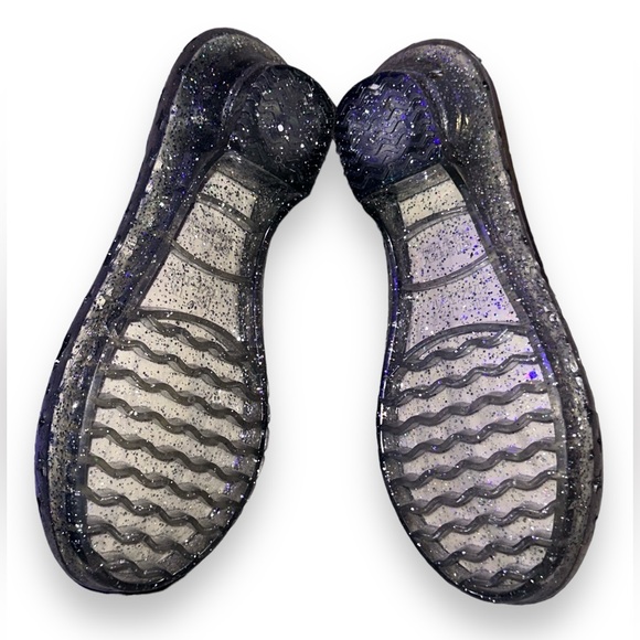 Disney Princess Shoes - size 13/1 - Picture 3 of 4